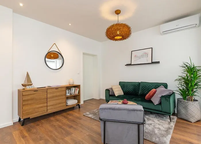 Sunset דירה זאדאר